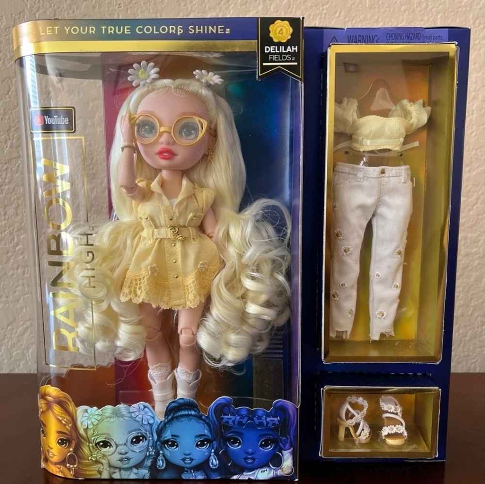 Rainbow High Delilah Fields doll new in box